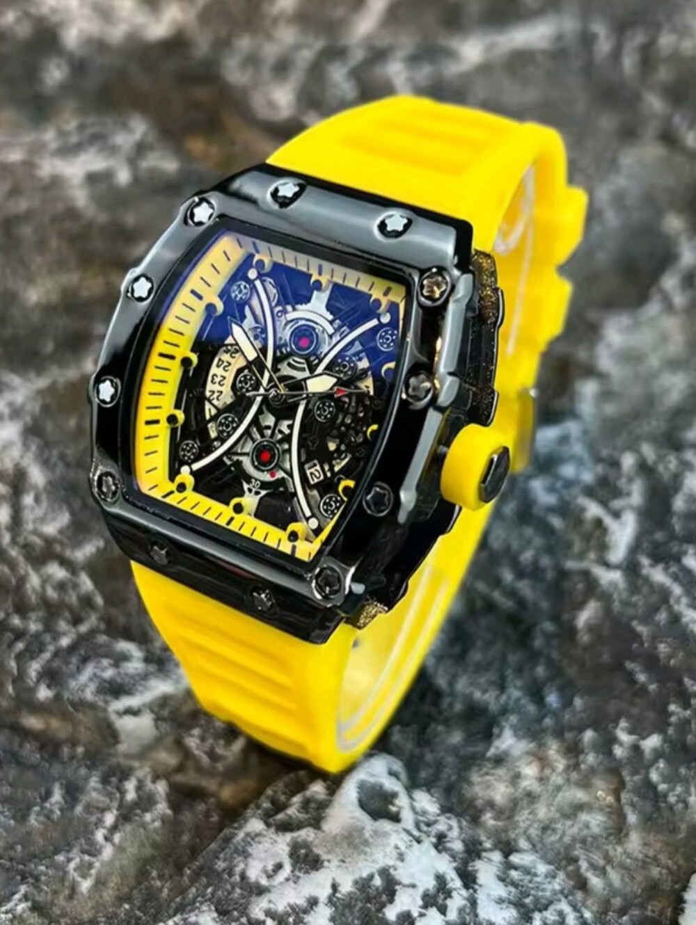 Men's Yellow Luxury Night Glow Sports Watch